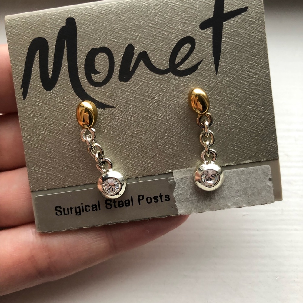 Vintage Monet two-tone crystal drop earrings - Picture 3 of 5
